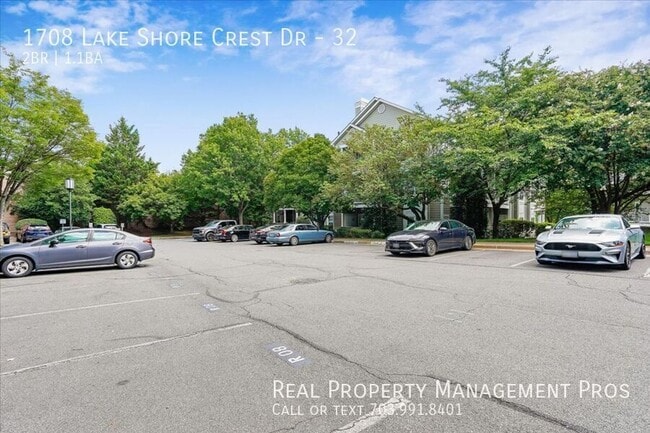 Building Photo - 1708 Lake Shore Crest Dr