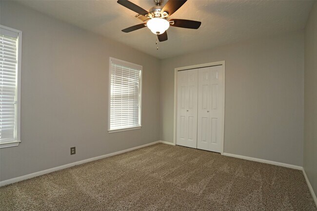 Building Photo - 12870 Westella Dr