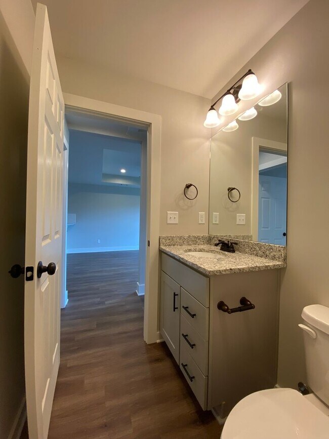 Building Photo - Home for rent in Montgomery!!! View with 48 Hours Notice!