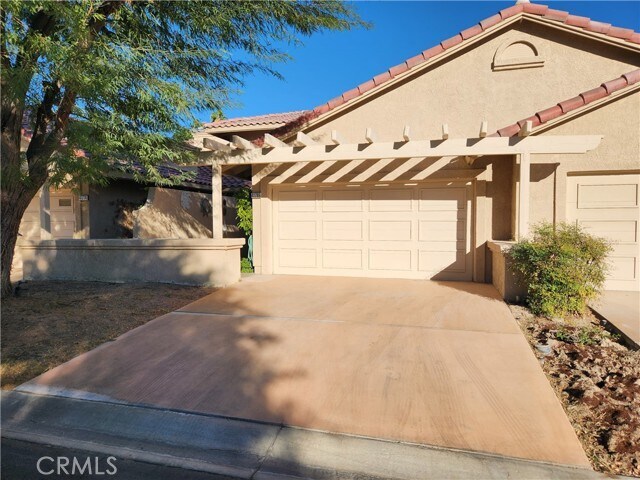 Building Photo - 41786 Woodhaven Dr W