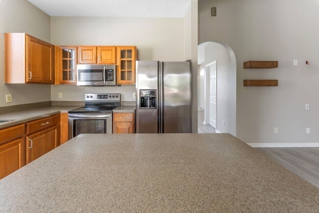 Building Photo - Absolutely stunning 3BR/2BA & 2-Car Garage home in highly sought-after Ballantrae community