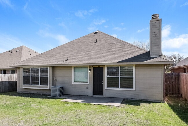 Building Photo - 7305 Sierra Way