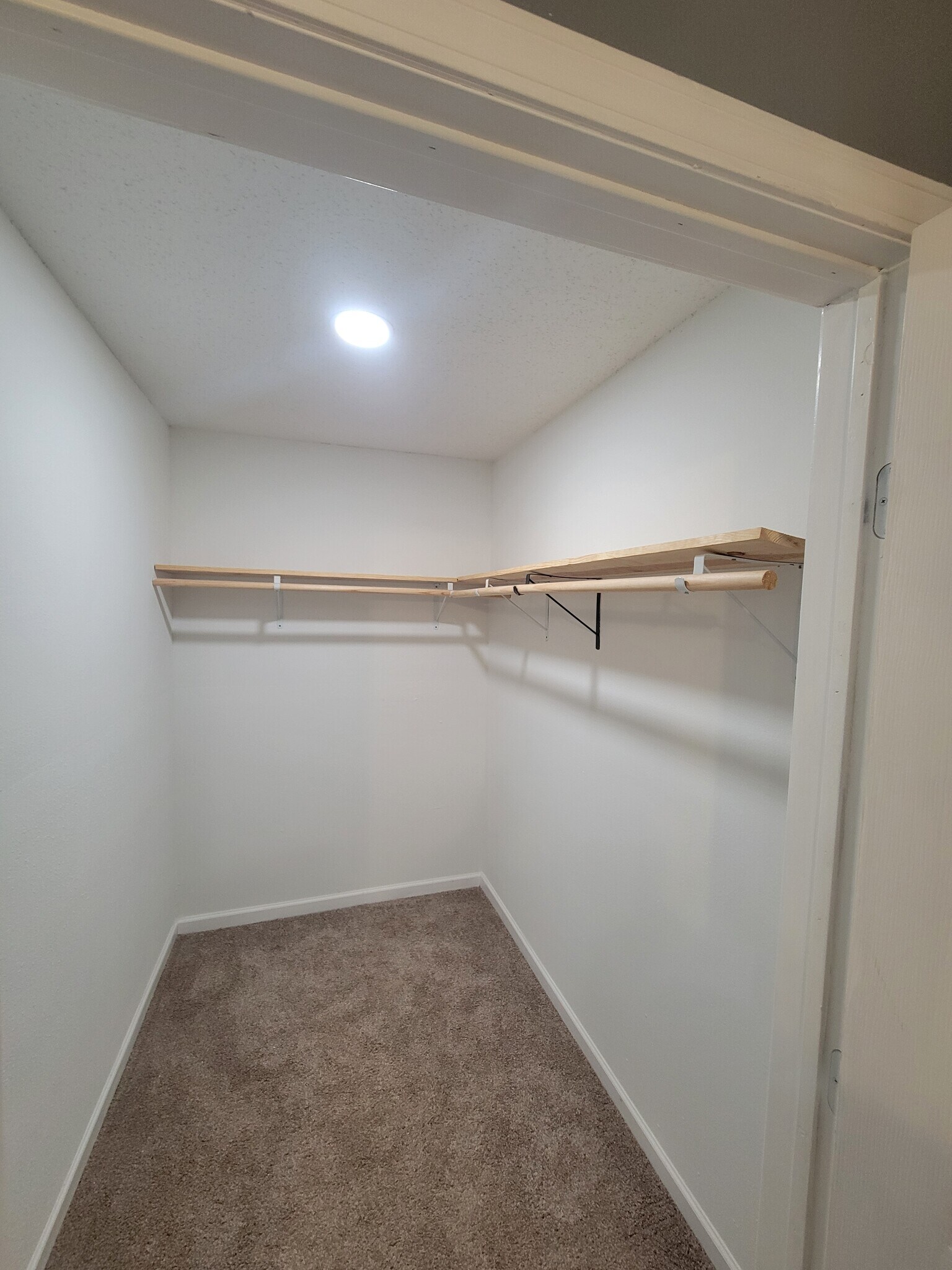 Building Photo - 16511 W Sandy Meadows Dr