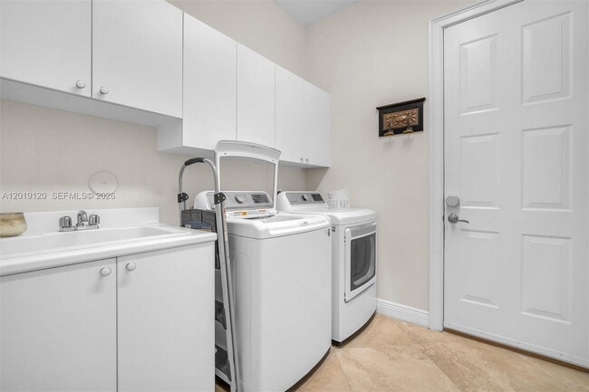 Building Photo - 1480 Windjammer Way