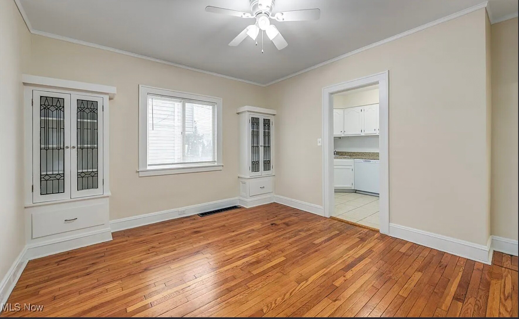 Building Photo - 2085 Chesterland Ave