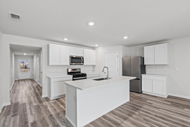 Building Photo - 13581 Paris Cir