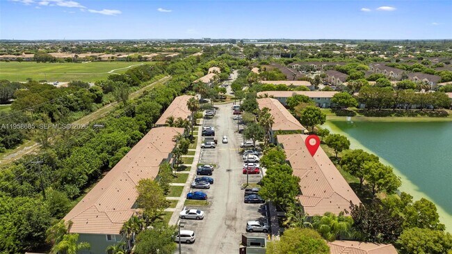 Building Photo - 1458 SE 24th Ct