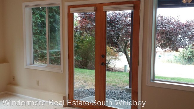 Building Photo - 684 Windmill Dr