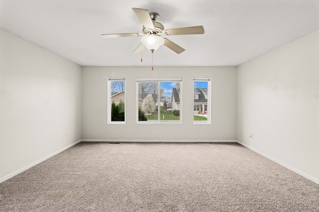 Building Photo - 3821 Marigold Dr