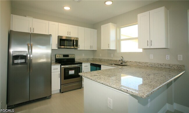 Building Photo - 7469 Pebble Beach Rd