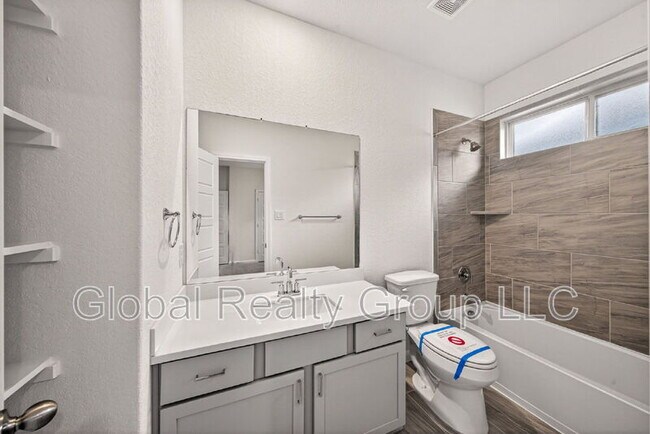 Building Photo - 10064 Mulhouse Dr