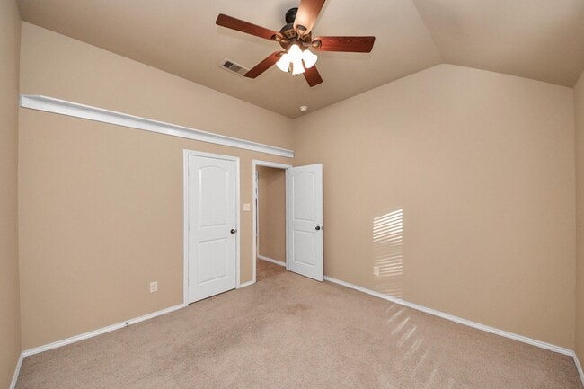 Building Photo - 2003 Sequoia Trail Ln