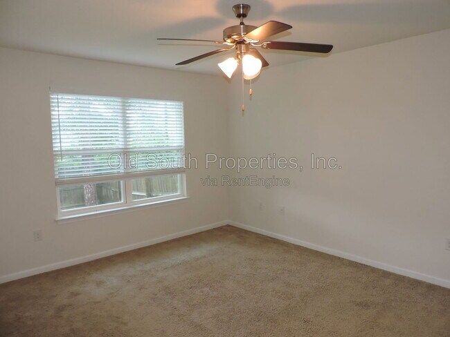 Building Photo - 5780 Blackhorse Cir