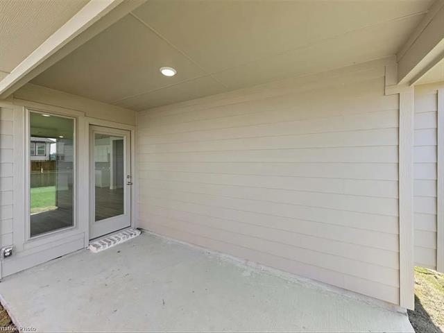 Building Photo - 223 Fairmont Dr
