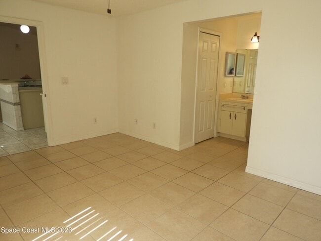 Building Photo - 1420 Denali St SE