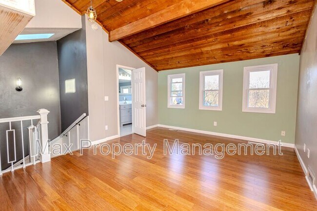 Building Photo - 5305 NW 91st Ct