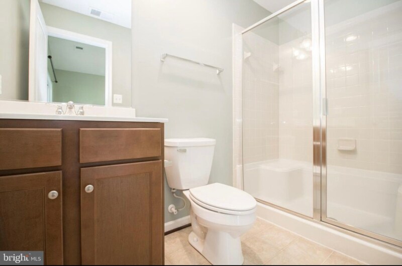 Building Photo - 23141 Foxglove Way