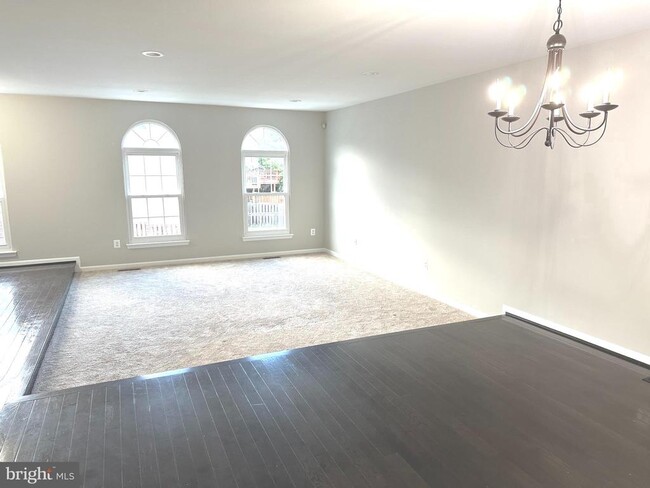 Building Photo - 20180 Hardwood Terrace