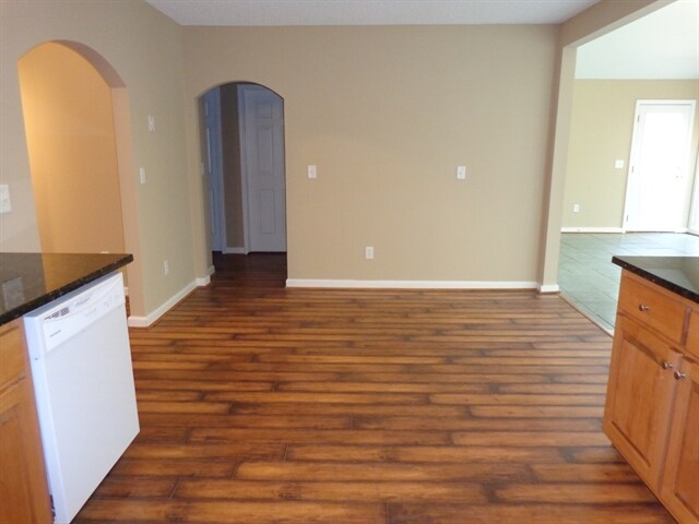 Building Photo - 2075 Reserve Pky