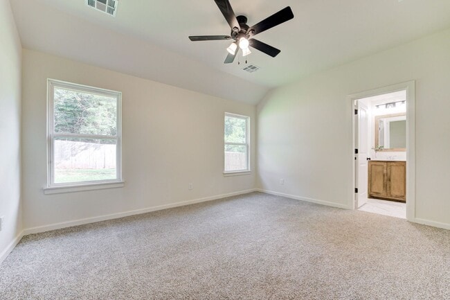 Building Photo - Brand New Home In Noble!