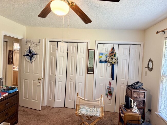Building Photo - Charming 2-bedroom, 1-bathroom Brick Home Available July 2026