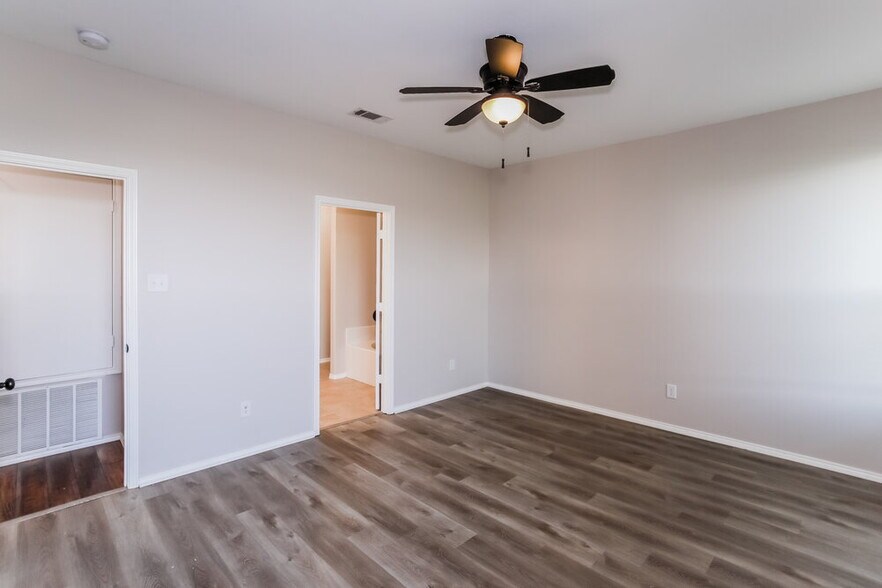 Building Photo - 1640 Kawati Way