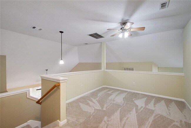 Building Photo - 1801 Hickory Ridge Cove