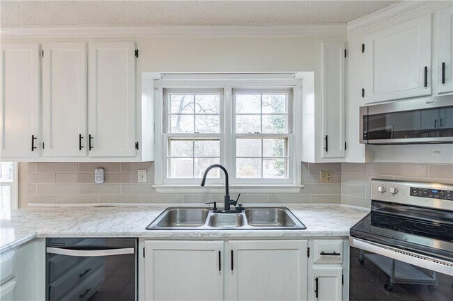 Building Photo - 4283 Joshua Way NW