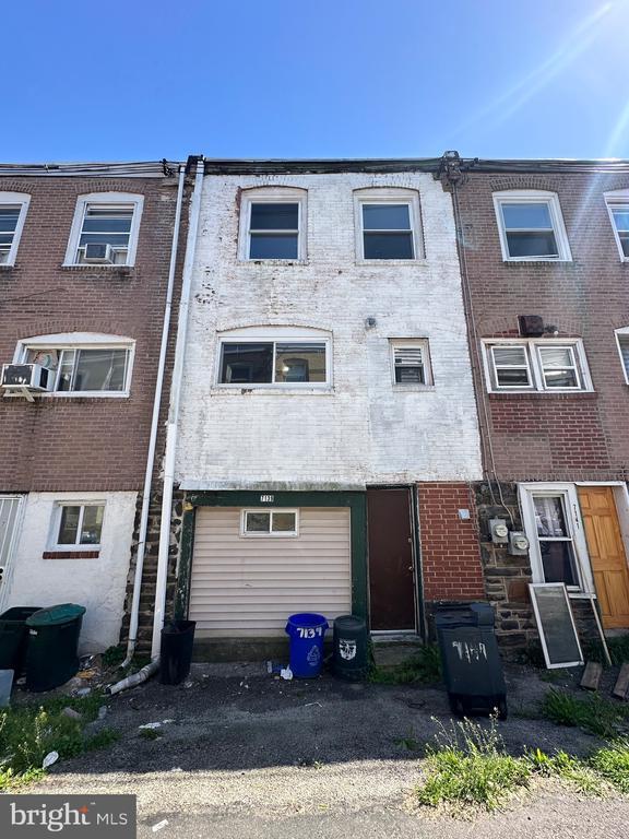 Building Photo - 7139 Greenwood Ave