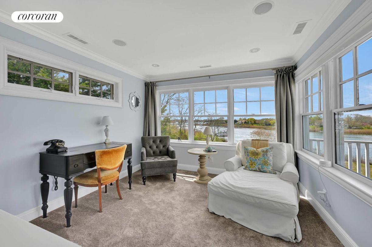 Building Photo - 9 Private Rd