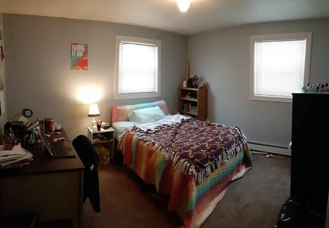 Building Photo - 369 Troy Rd