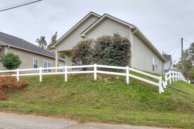 Building Photo - 3 Bedroom Ranch in Grovetown