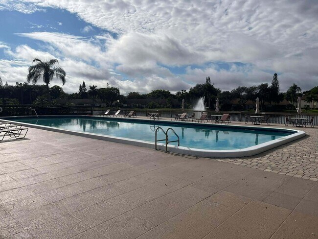 Building Photo - 4863 Sable Pine Cir