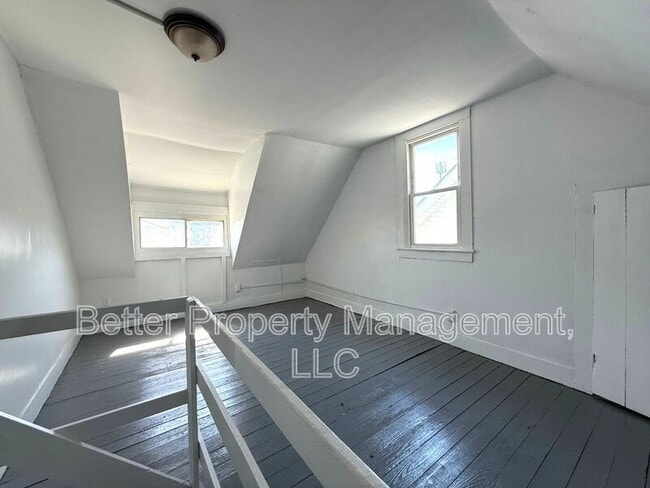 Building Photo - 508 Dock St