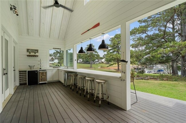 Building Photo - 61 View Point Dr