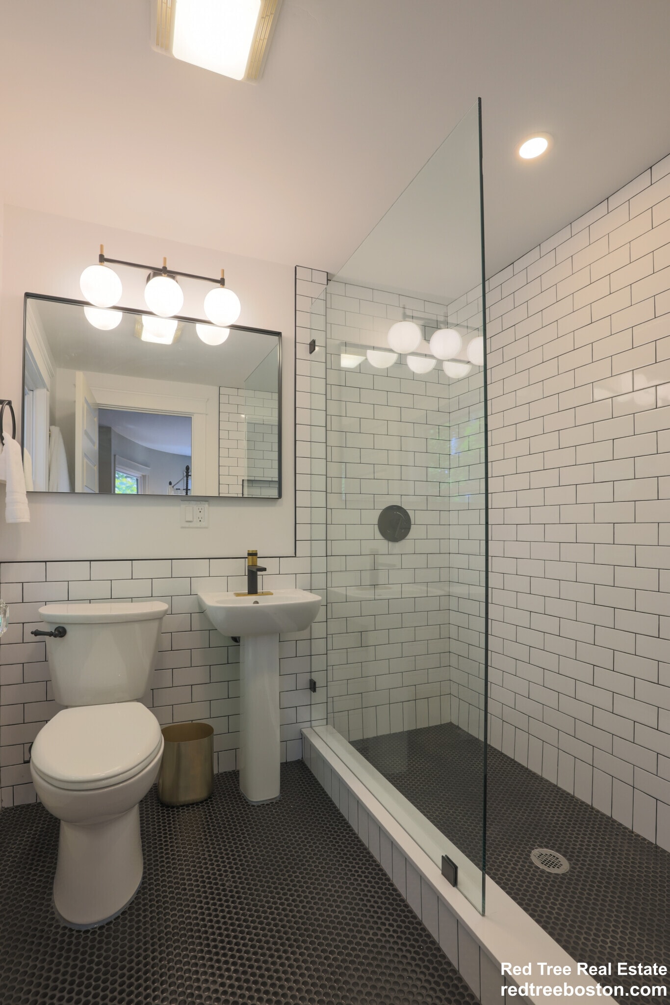 Building Photo - 44 Winslow Rd