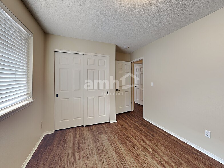 Building Photo - 6616 Monaco Way