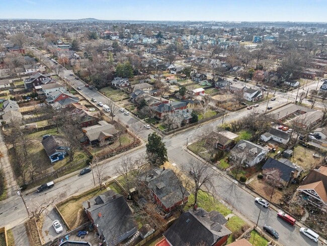 Building Photo - Rare historic East Nashville bungalow for rent; 4 Beds 3 Baths, 1,806 SqFt, fenced yard