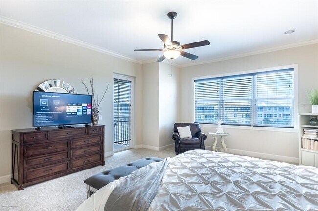 Building Photo - 8581 Amberjack Cir