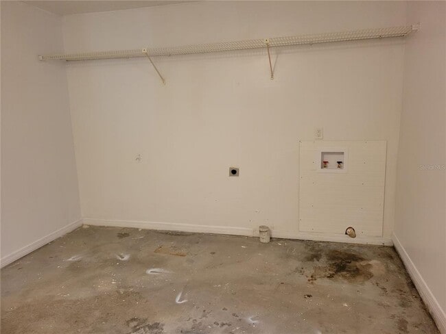 Building Photo - 802 McLain Ct