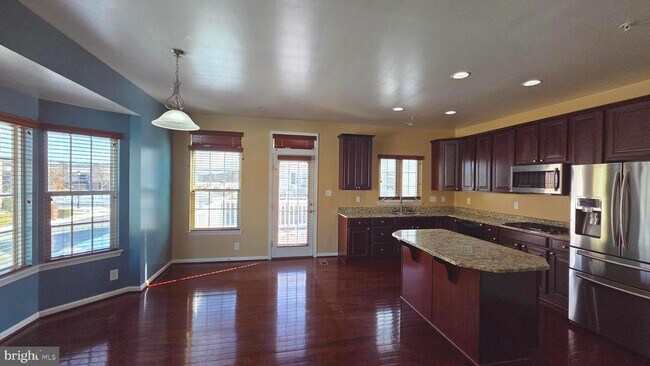 Building Photo - 1022 Ironwood Ln