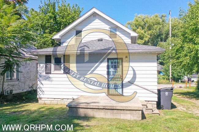 Building Photo - Available Now - 4 BEDROOMS!!!