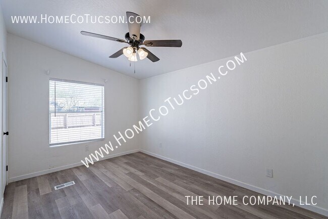 Building Photo - 2628 N Fontana Ave