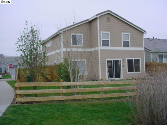 Building Photo - North Fort Collins Living with Space, Style, and Convenience