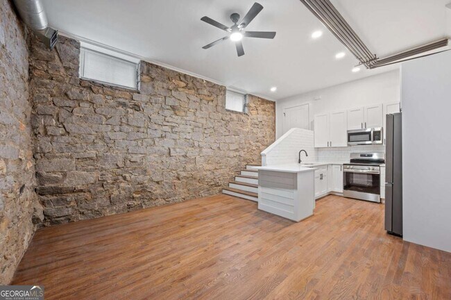 Building Photo - 360 Ponce De Leon Ave NE