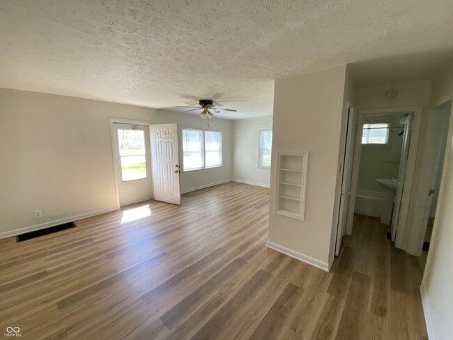 Building Photo - 3838 E Pleasant Run Parkway North Dr