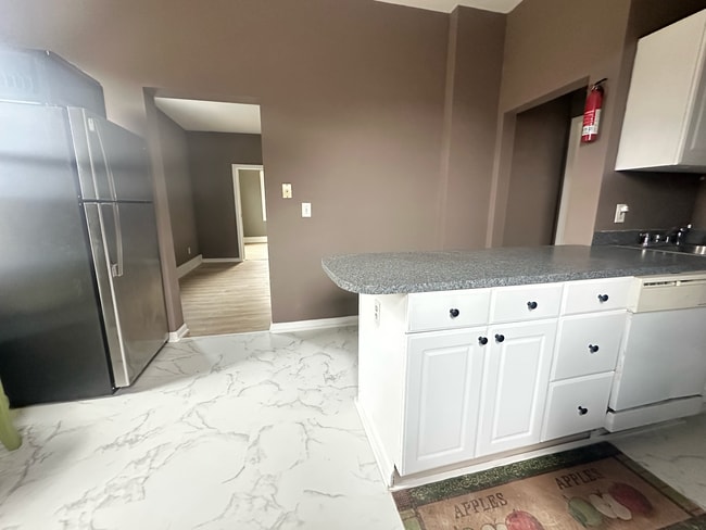 Building Photo - 12 Dawson St