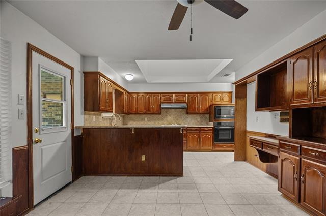 Building Photo - 2417 La Vida Pl