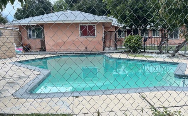 Building Photo - 7036 Garden Dr