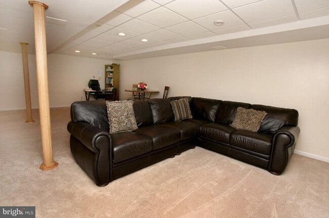 Building Photo - 60 Cypress Point Road